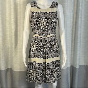 Skies Are Blue Ivory Black Lace Print Keyhole Back Fit & Flare Dress Sz S